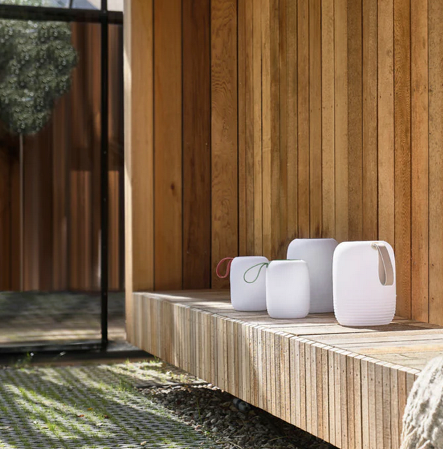 Buitenlampen van Villa Collection voor een stijlvolle Scandinavische verlichting in je tuin.