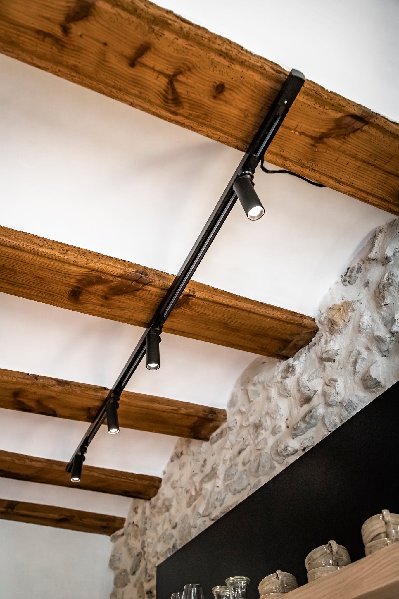 Haul 40 Track Spotlight 3P 5W textured black