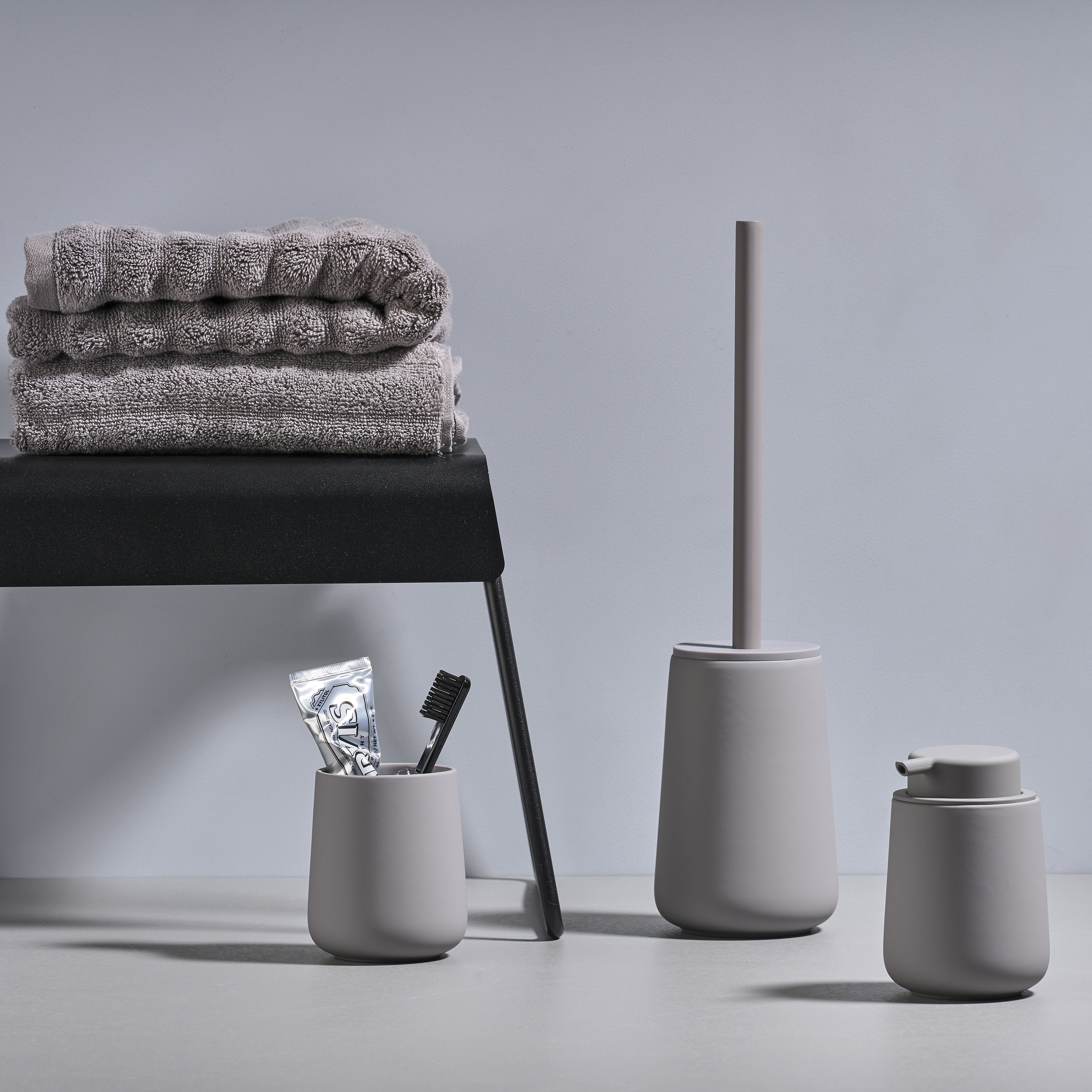 Zone Denmark - Nova One - Tandenborstel beker - Steen - Accessoire Loods