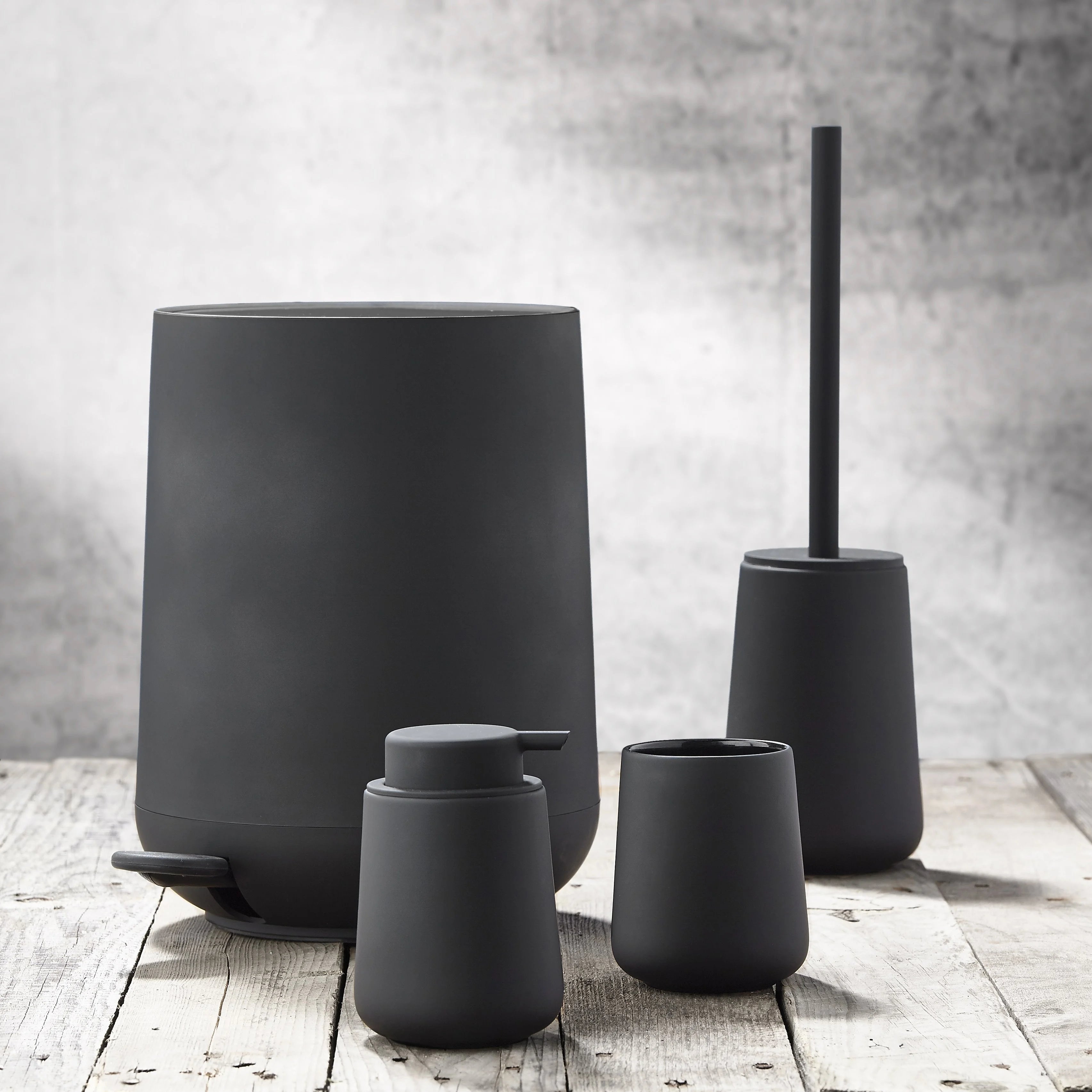 Zone Denmark - Nova One - Zeepdispenser - Zwart - Accessoire Loods