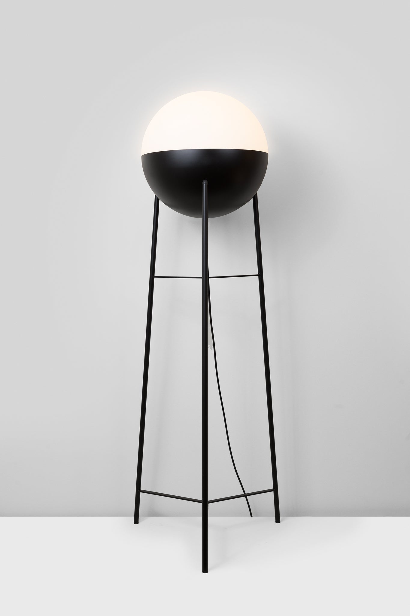Half Floor lamp @ 35 cm E27 textured black - Milan - Accessoire Loods