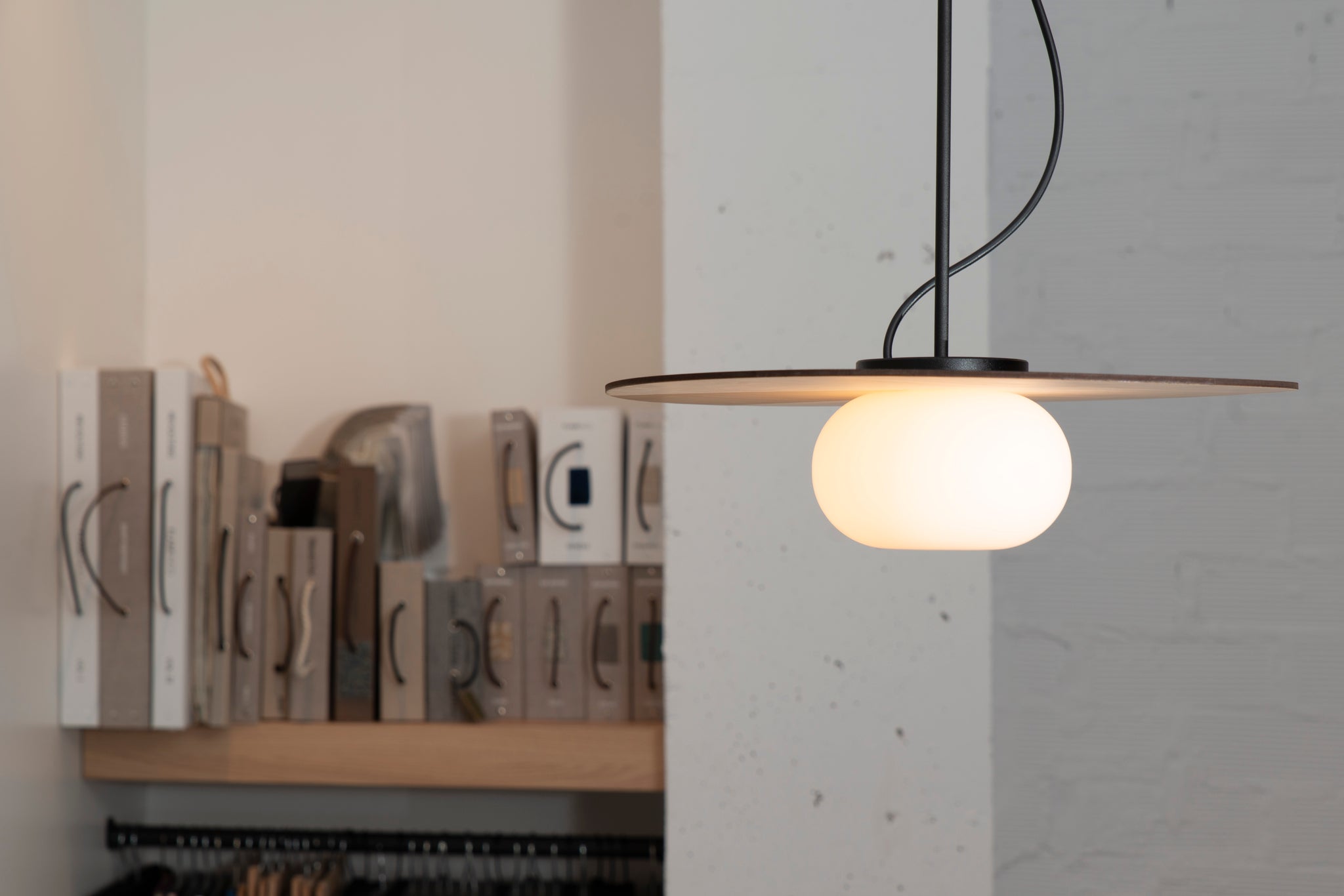 Knock Pendant G9 ash wood - Milan - Accessoire Loods