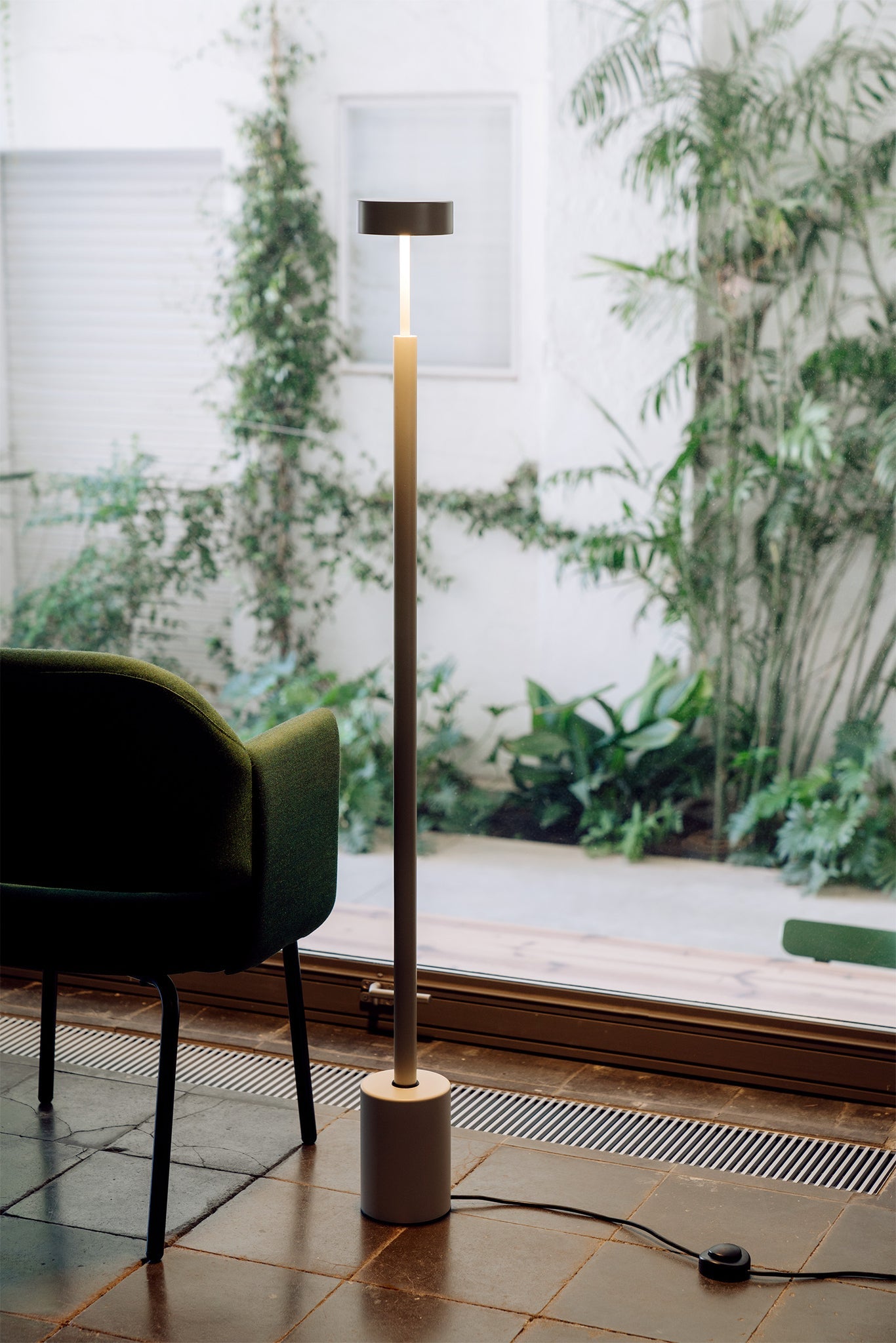 Peak Floor lamp H.130 cm Led PCB Textured mink - Milan - Accessoire Loods