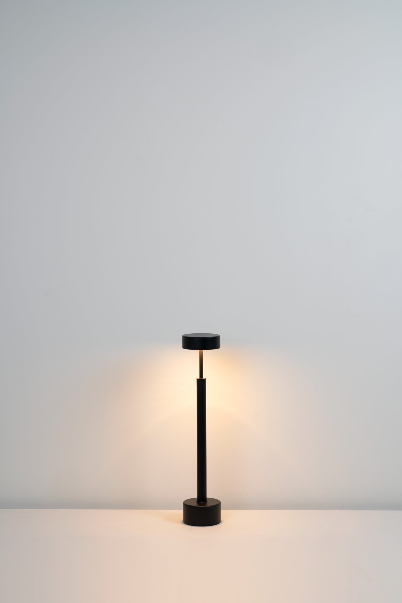 Peak Table lamp Led PCB Textured black - Milan - Accessoire Loods