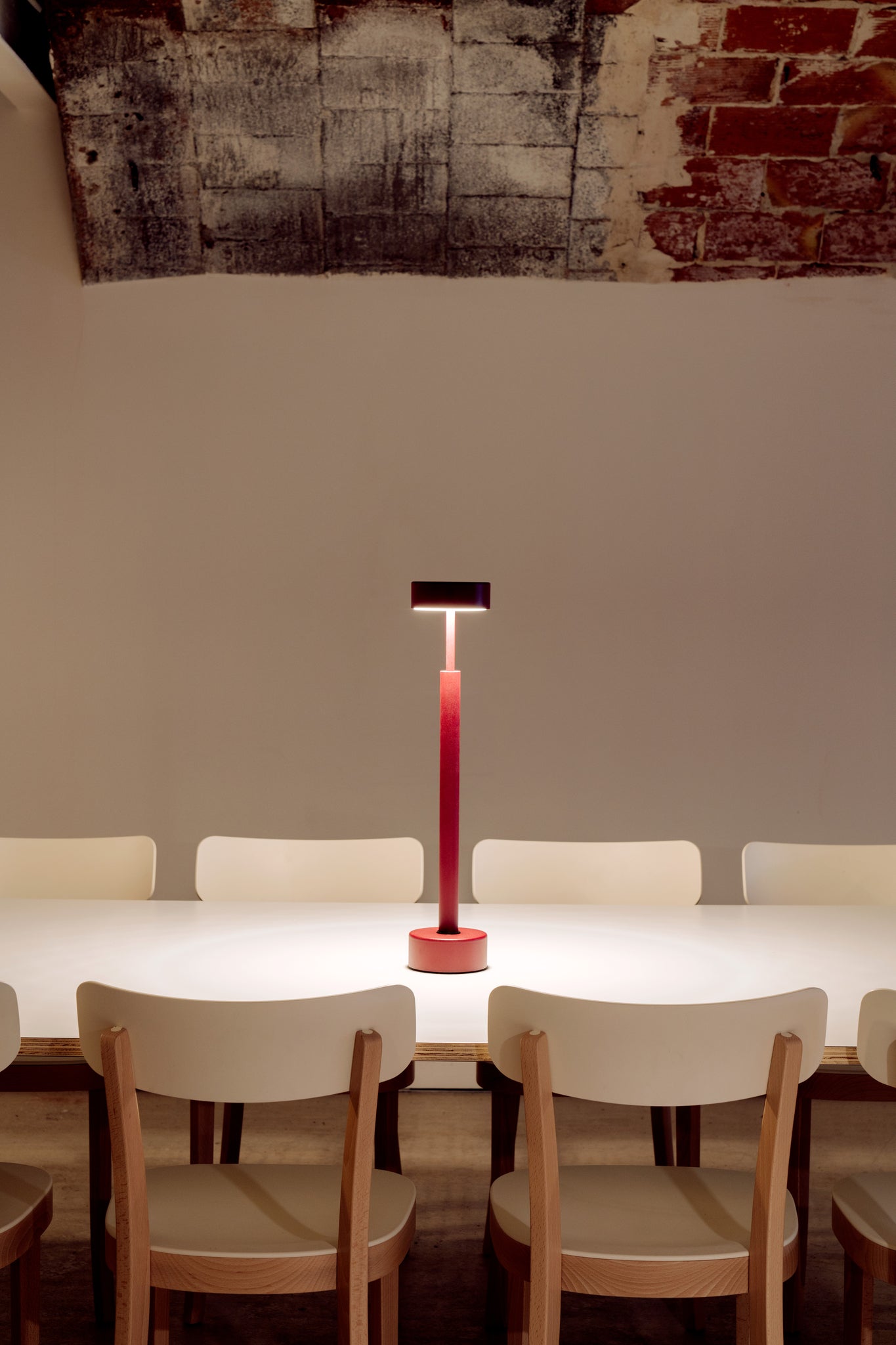 Peak Table lamp Led PCB Textured burgundy - Milan - Accessoire Loods