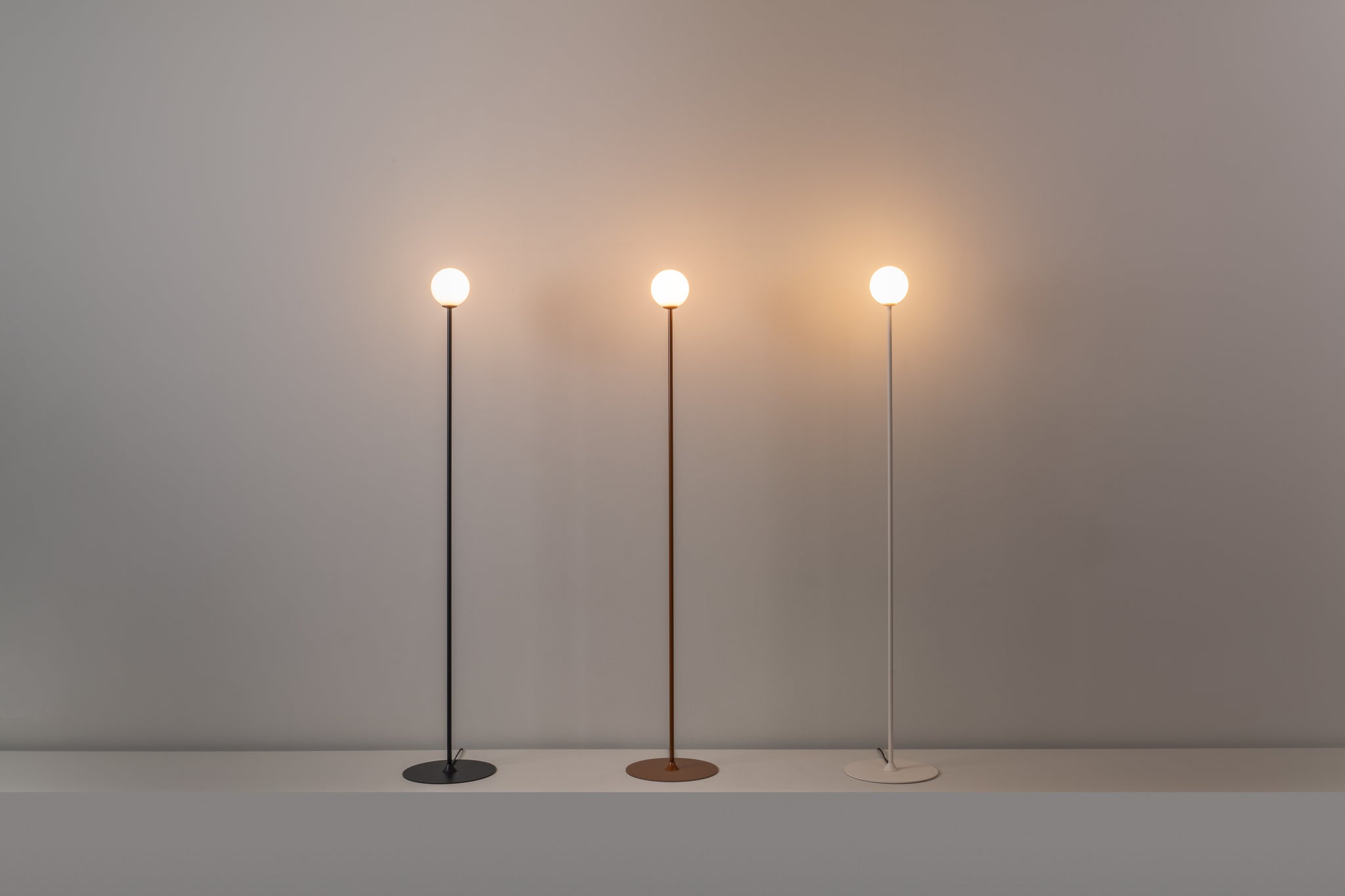 Symphony Floor lamp G9 H. 160 cm textured anthracite grey - Milan - Accessoire Loods