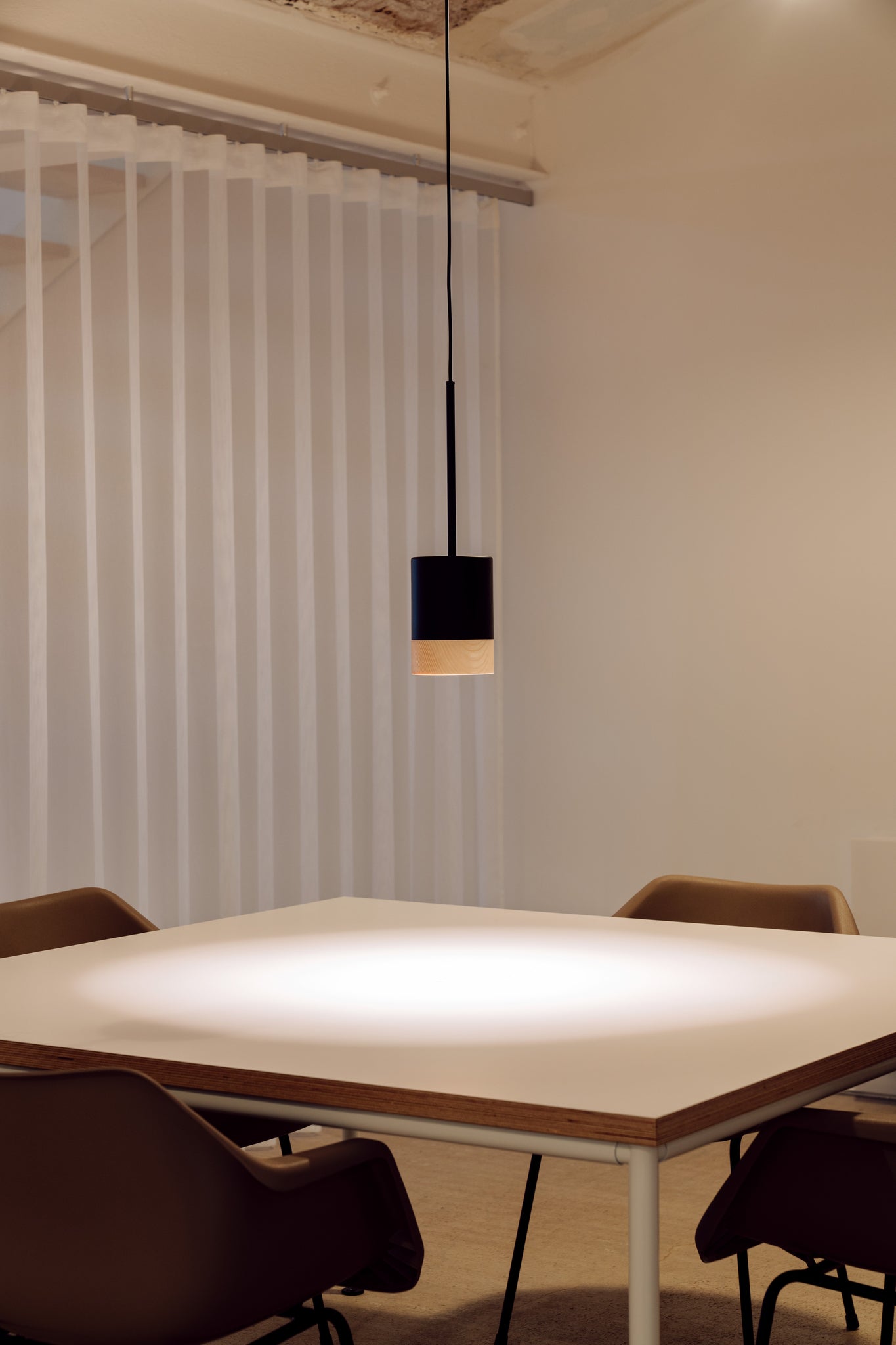 Third Pendant light GU10 textured black ash wood - Milan - Accessoire Loods