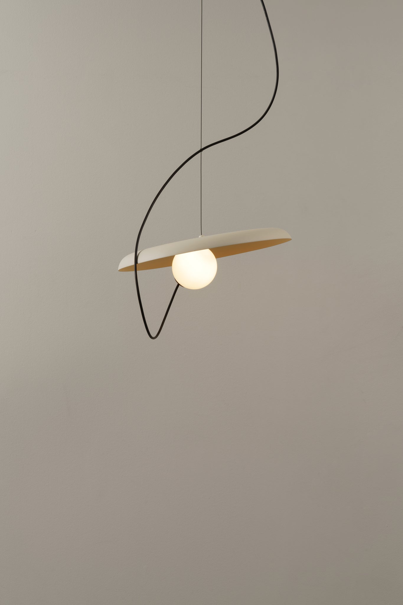 Wire Pendant @ 38 cm.G9 textured mink - Milan - Accessoire Loods