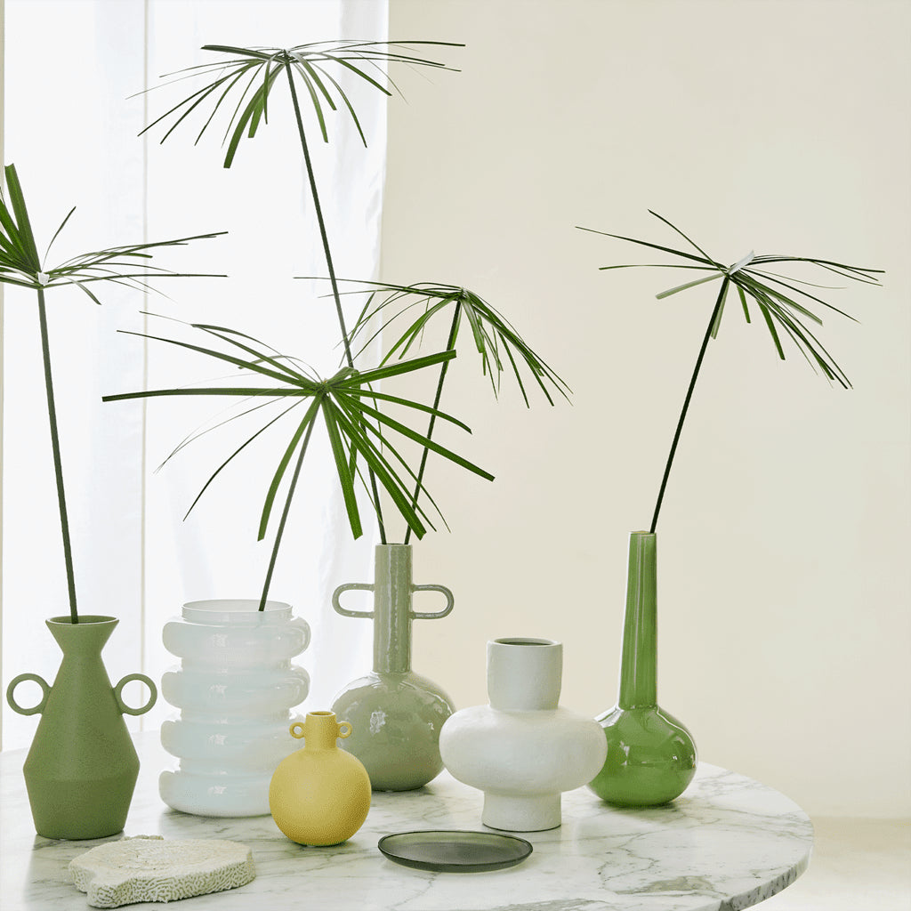 Urban Nature Culture - Bloemenvaas van gerecycled glas Bulb - Urban Nature Culture - Accessoire Loods