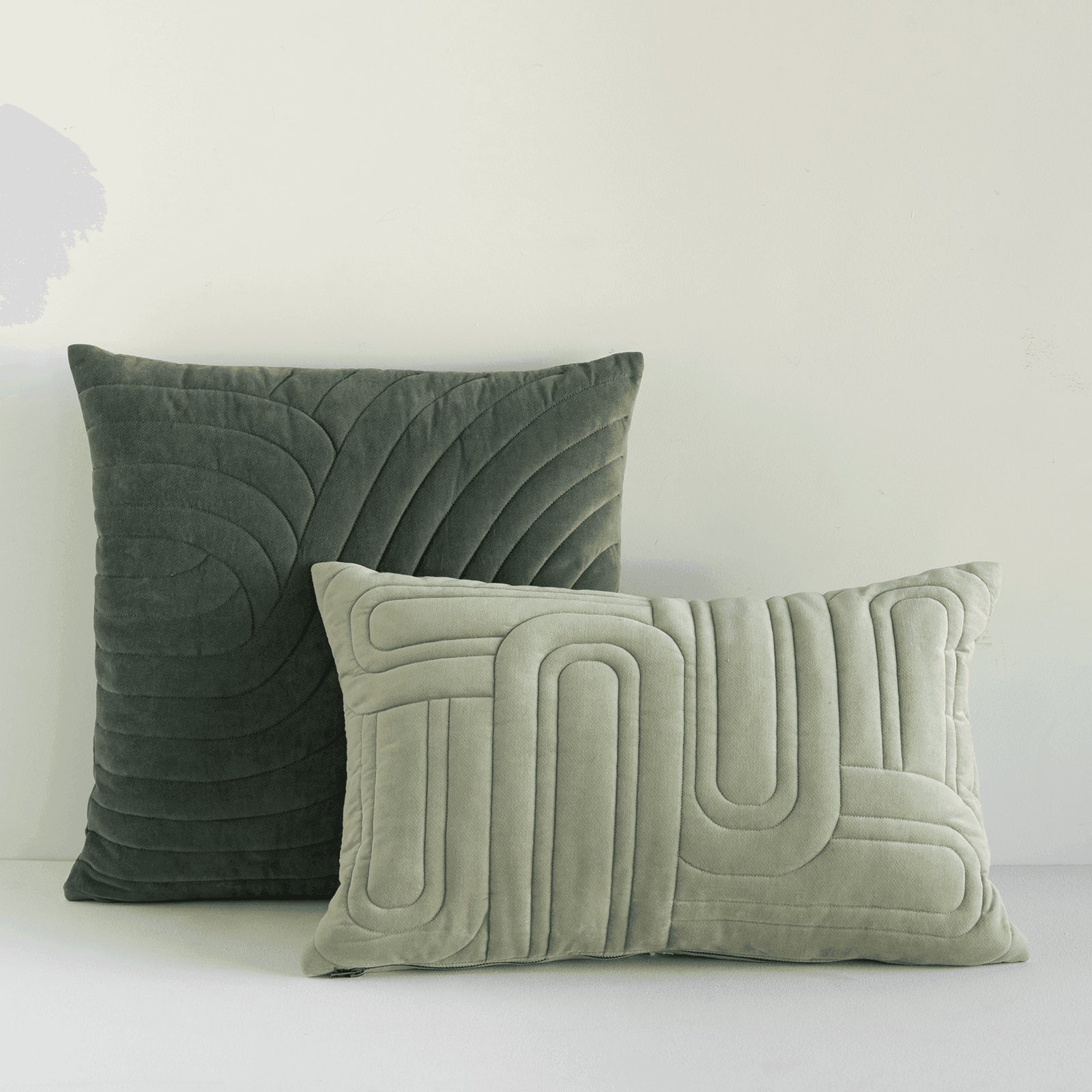 Urban Nature Culture - Kussen Kiruto B Beetle - Urban Nature Culture - Accessoire Loods