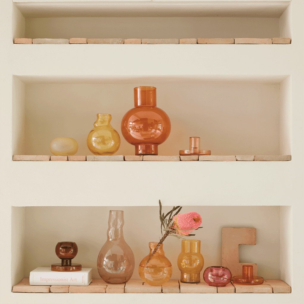 Urban Nature Culture - Vaas van gerecycled glas Tummy A - Urban Nature Culture - Accessoire Loods