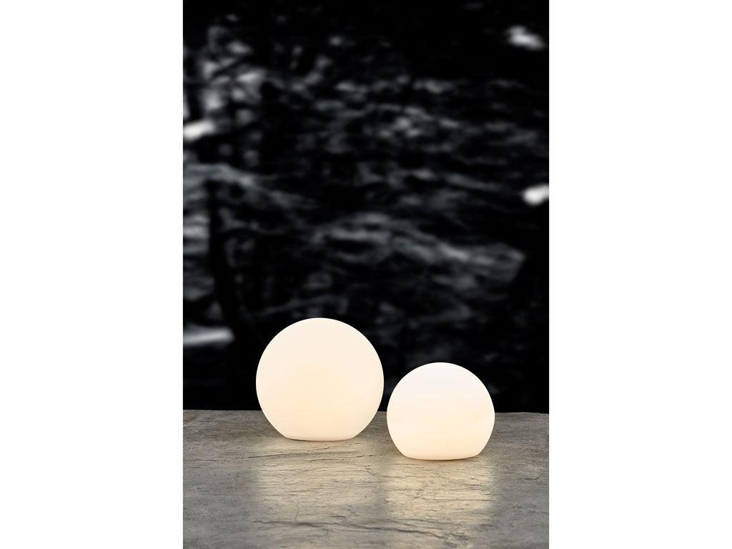 Villa Collection Maane LED Lamp met solar Dia. 25 x 23 cm Wit
