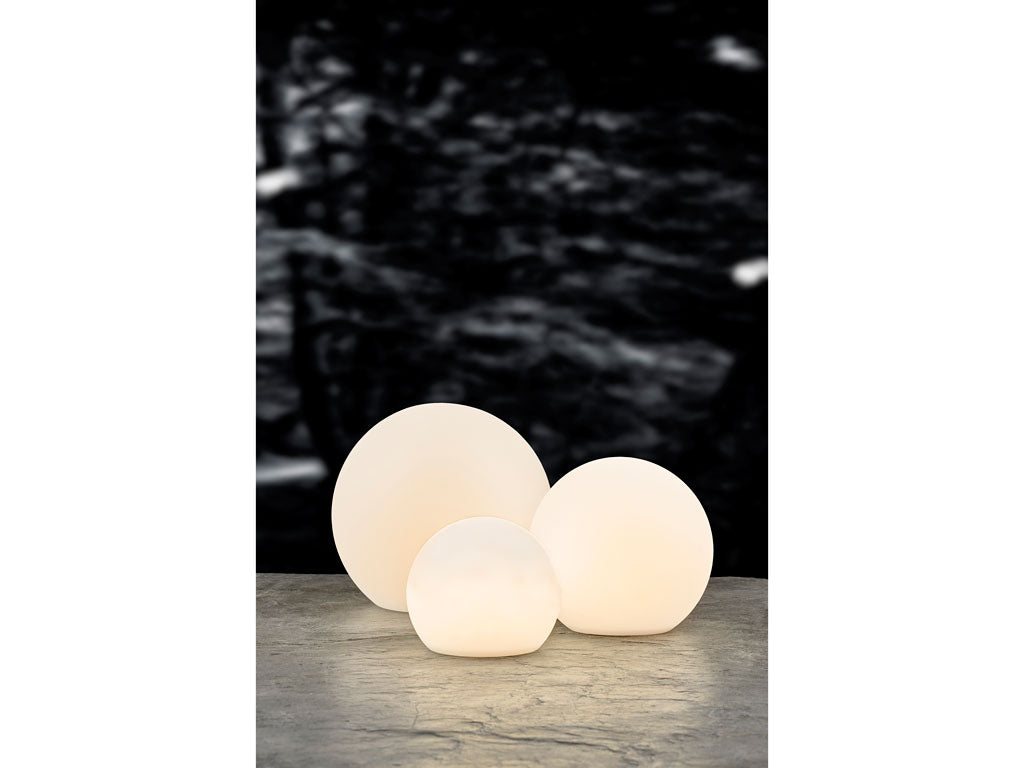 Villa Collection Maane LED Lamp met solar Dia. 25 x 23 cm Wit