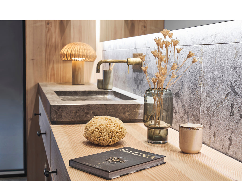 Villa Collection Iris Salted Sage Geurkaars Dia 7 x 7,3 cm Crème - Accessoire Loods