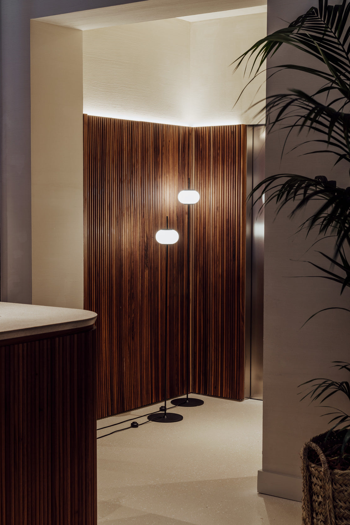 Astros Floor lamp 2 x G9 H. 135 cm textured black