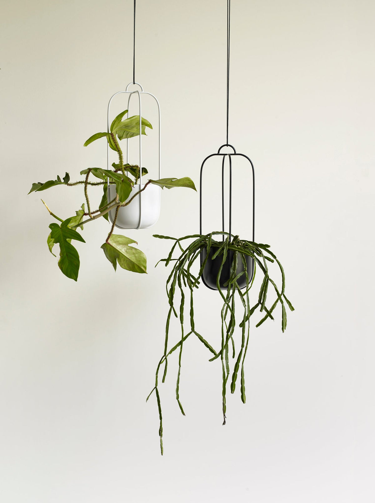Lotus Hanging Pots Light grey (set of 2) - Hübsch - Accessoire Loods