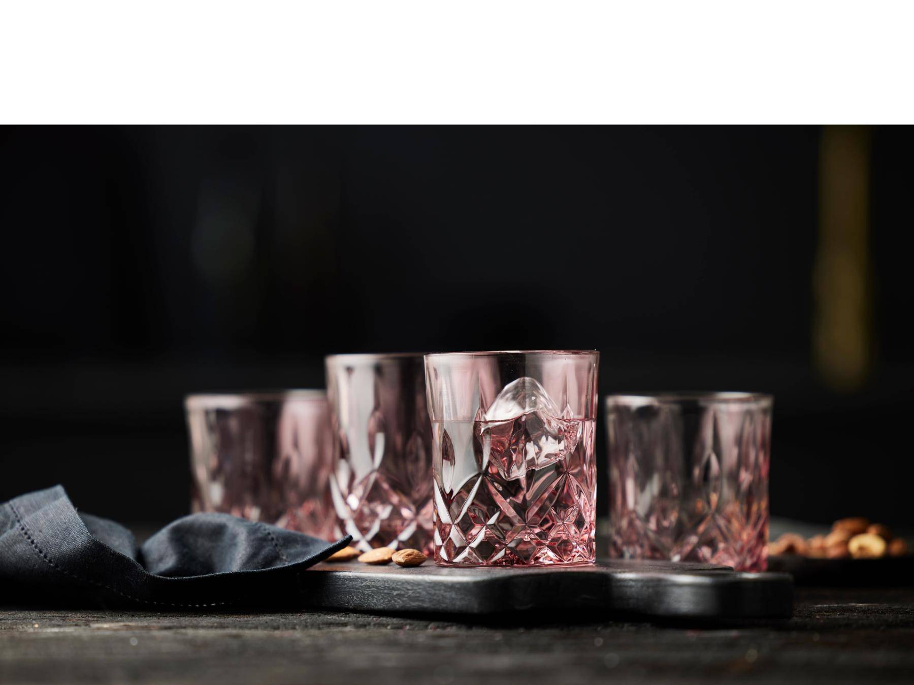 Lyngby Whiskey Glazen Sorrento (Roze - 320ml) - set van 4 stuks - Accessoire Loods