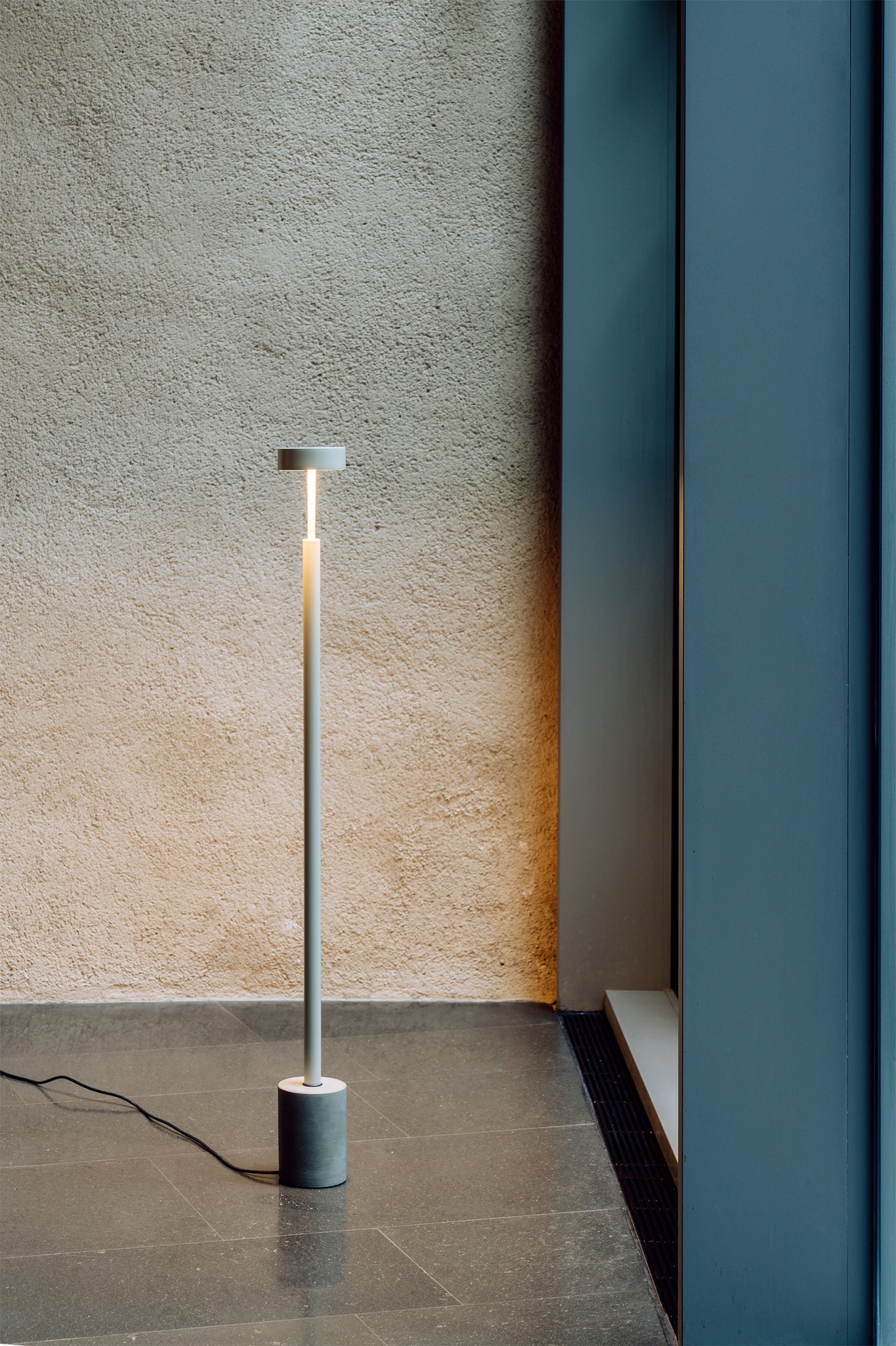 Peak Floor lamp H.130 cm Led PCB Textured mink - Milan - Accessoire Loods