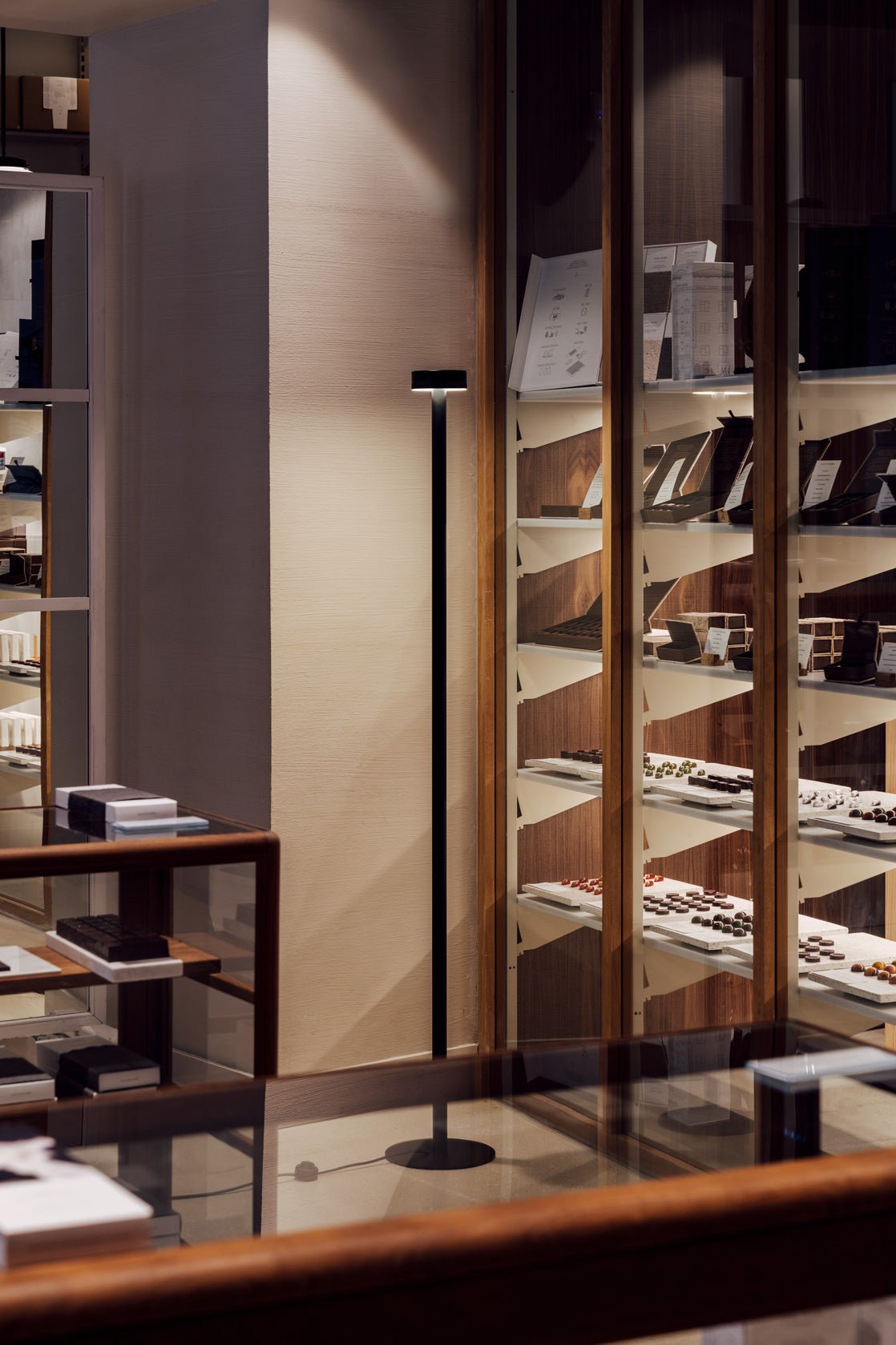 Peak Lane Floor lamp H.170 cm Led PCB Textured black - Milan - Accessoire Loods