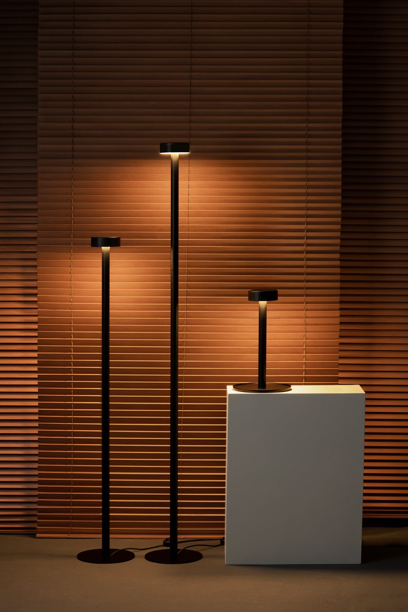Peak Lane Floor lamp H.170 cm Led PCB Textured black - Milan - Accessoire Loods