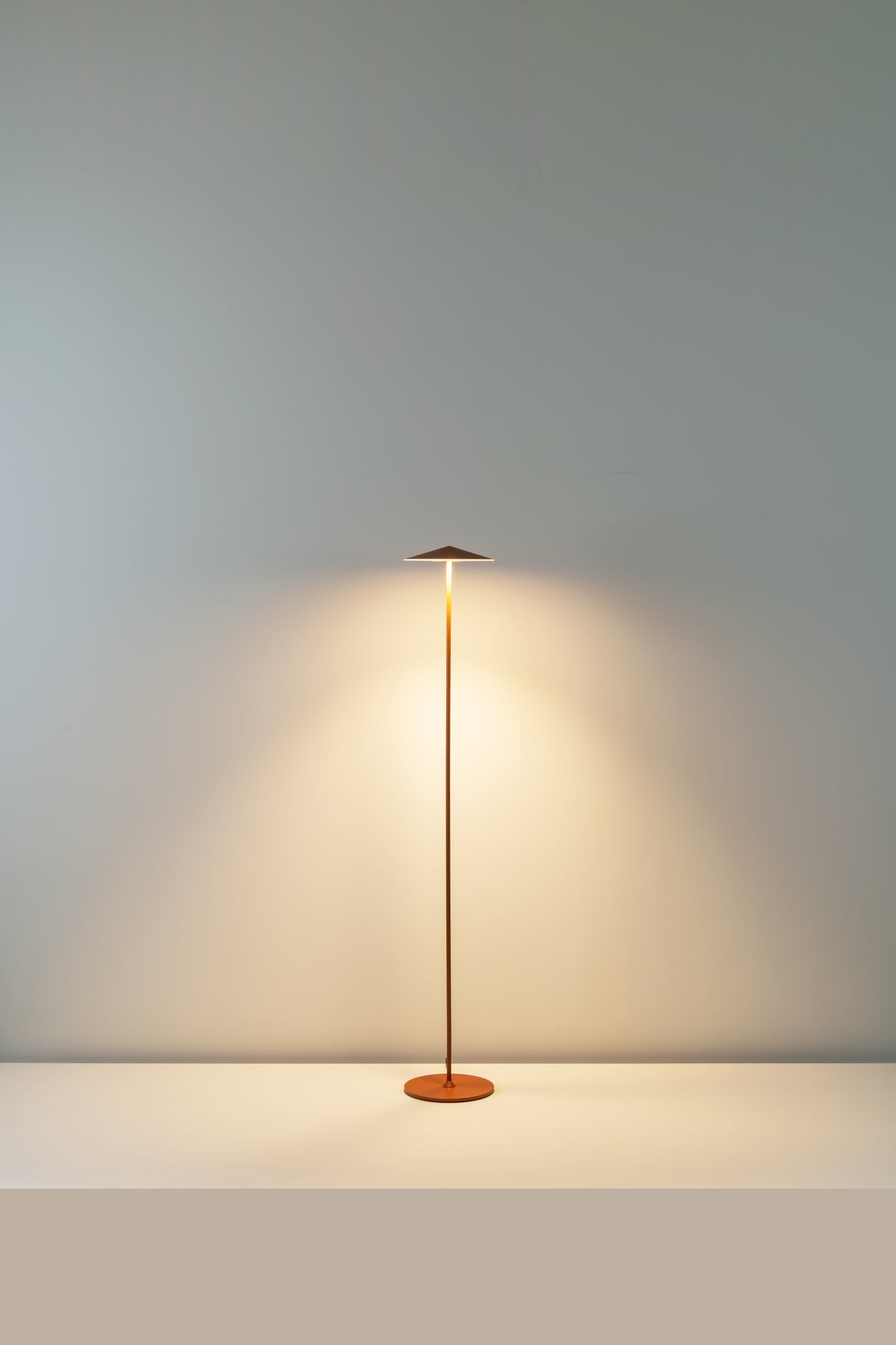 Pla Floor lamp 120 metallic cupper - Milan - Accessoire Loods