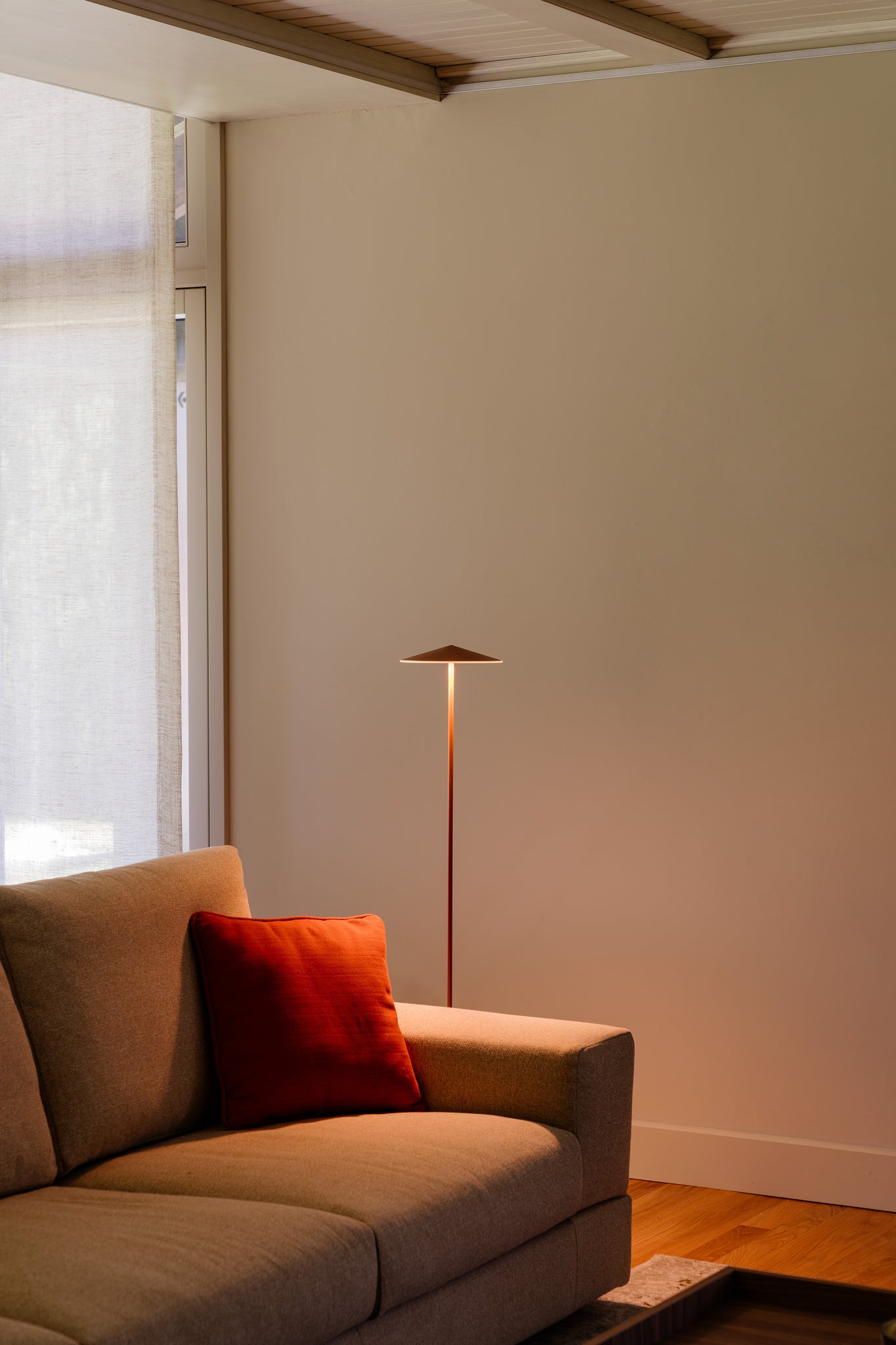 Pla Floor lamp 120 metallic cupper - Milan - Accessoire Loods