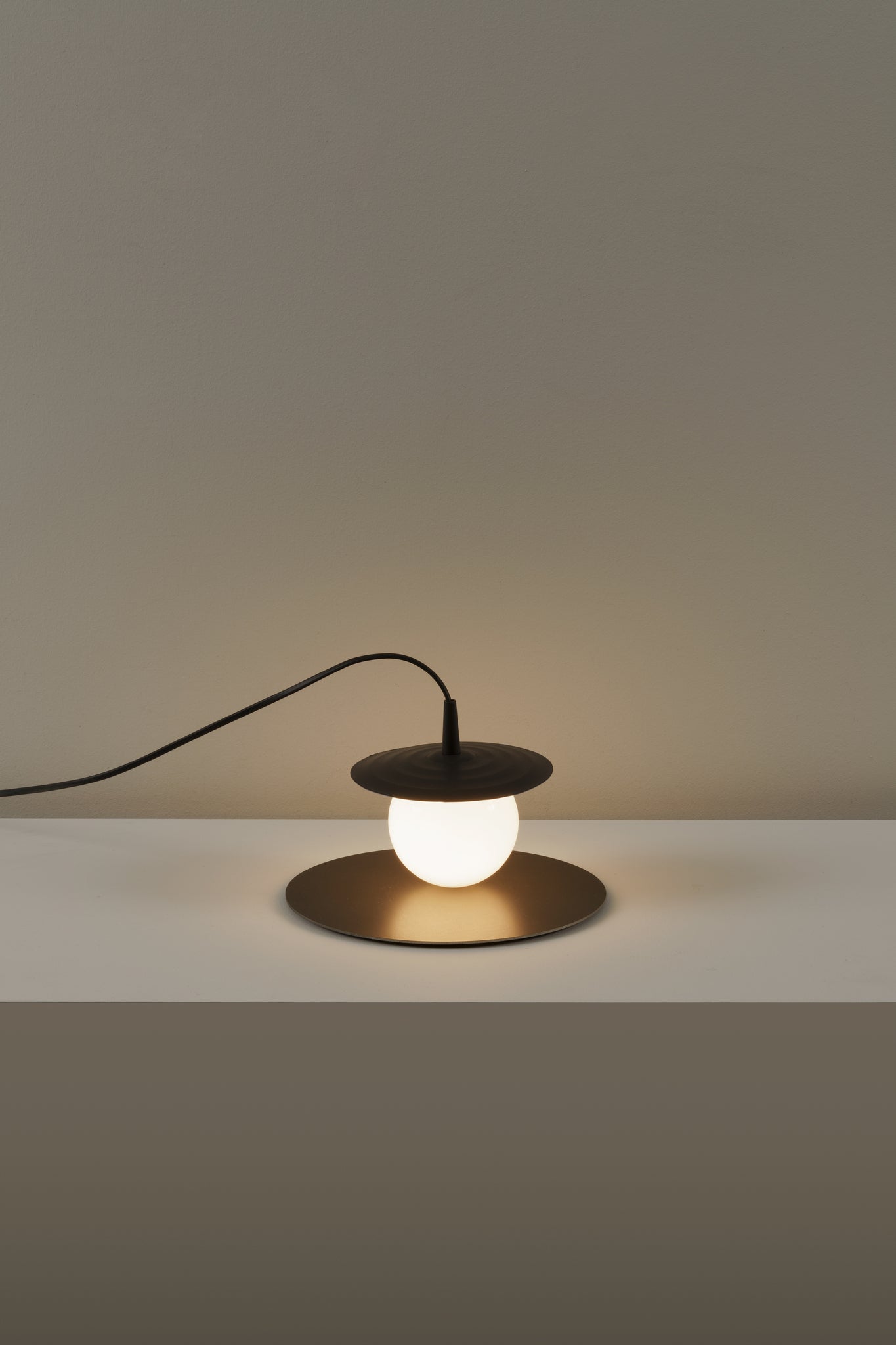 Symphony Table lamp G9textured anthracite grey - Milan - Accessoire Loods