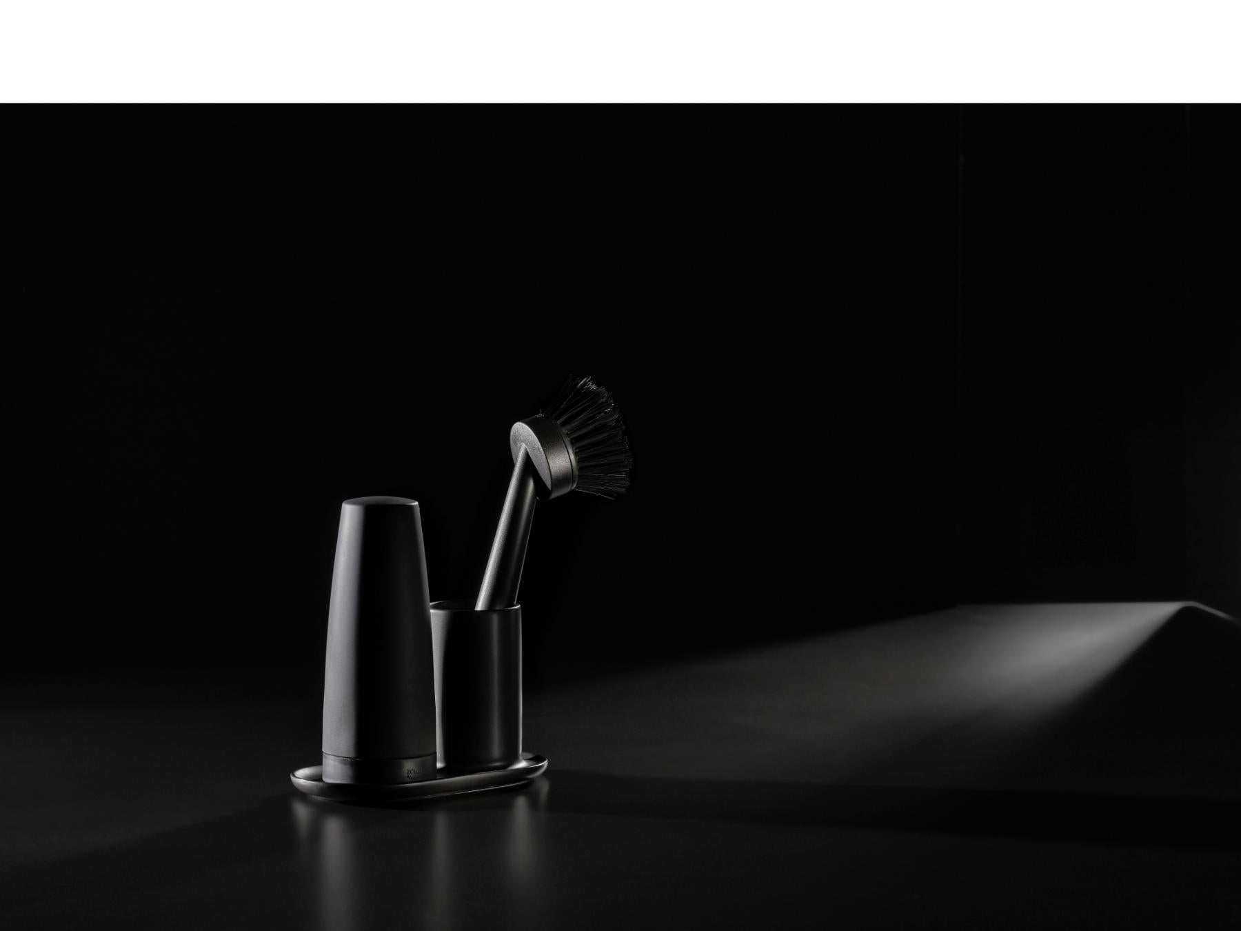 Zone Denmark - Afwasset Singles - Zeepdispenser en afwasborstel - Zone Denmark - Accessoire Loods